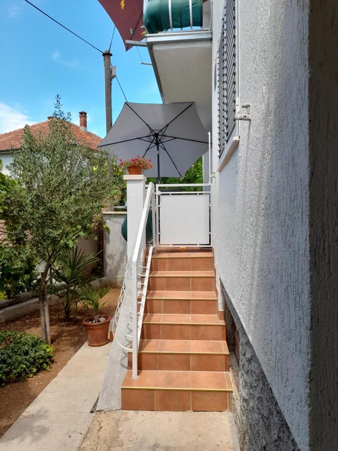 Apartment Gotovina بيوغْغاد نا موغو المظهر الخارجي الصورة