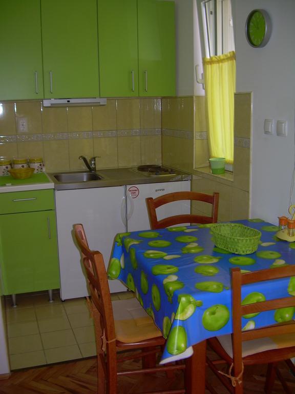 Apartment Gotovina بيوغْغاد نا موغو الغرفة الصورة
